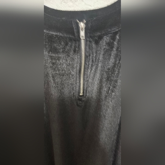 Torrid Peplum Top Plus Size Sleeveless Velvet Cutout Baby doll Top Size 0 Large - Picture 5 of 9